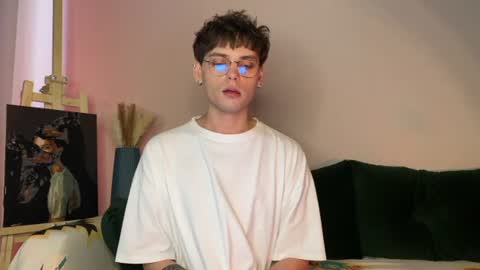 oliverlawrence online show from June 11, 3:26 am