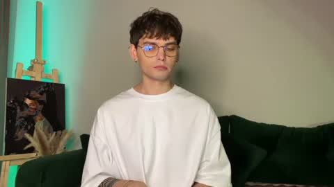 oliverlawrence online show from July 12, 9:06 pm