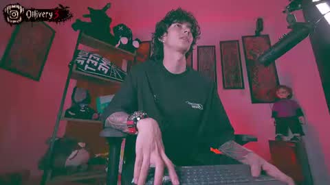     online show from August 4, 5:13 am