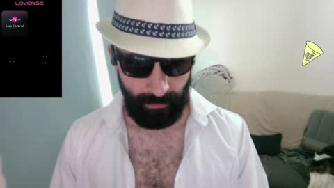 ona nisme online show from May 29, 6:40 pm
