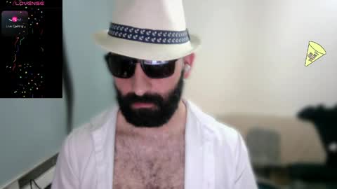 ona nisme online show from May 5, 8:42 pm