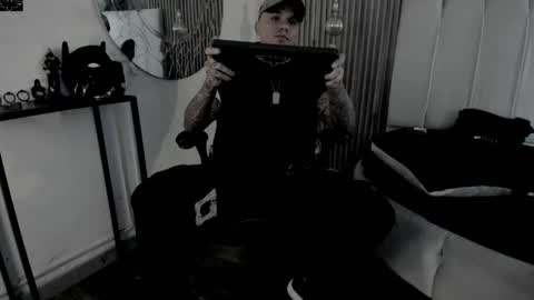     ... online show from May 13, 11:24 pm