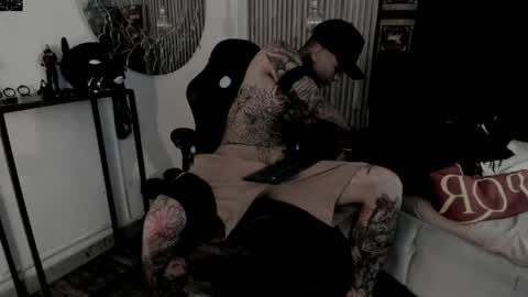     ... online show from April 27, 9:20 pm