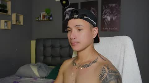 onyx_voss online show from July 27, 4:25 pm