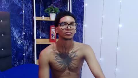 owen blaze online show from July 30, 3:39 am