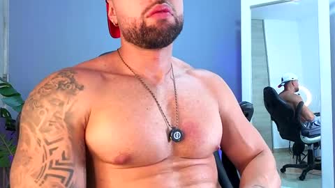 Maximus Owen online show from May 15, 7:22 pm