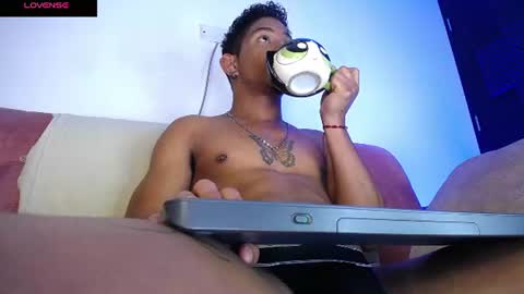 Palo Santo online show from August 4, 7:47 am