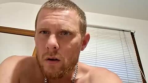 papapfouts online show from May 8, 12:22 am