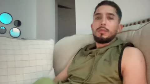 papicubano_guapo23cm online show from June 23, 10:31 am
