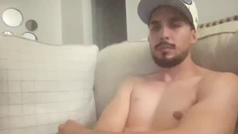 papicubano_guapo23cm online show from June 11, 4:43 am