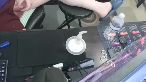 Bagels online show from May 13, 5:04 am