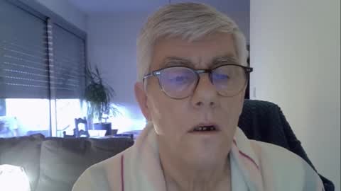patrick5275 online show from May 20, 5:36 am