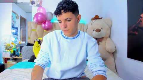 Patrick online show from May 20, 2:07 am