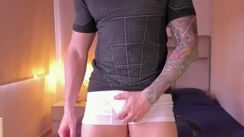 PAUL ROGER online show from May 18, 5:06 pm