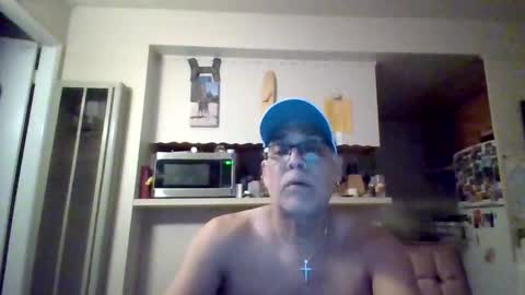 pawgkiller online show from April 29, 3:33 am