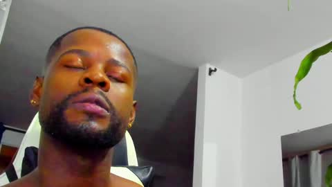 PeterColeman online show from May 31, 12:44 am