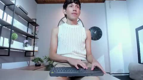 Pierre Leroy online show from July 29, 3:49 am
