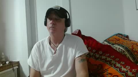 pirate334 online show from May 14, 4:54 am