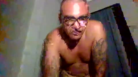 piratefuckinradioshow online show from May 8, 11:54 am