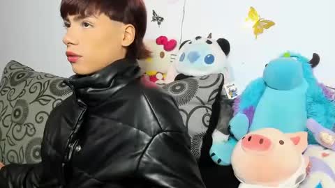 playboy_bunnyy online show from June 16, 9:39 pm