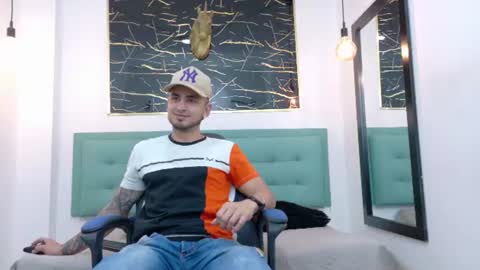   online show from August 3, 4:11 am