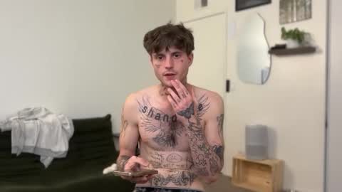 pretty boy online show from April 30, 5:14 am