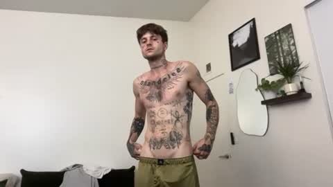 pretty boy online show from August 4, 2:28 am