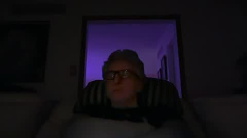 proud_patriot online show from May 2, 4:15 am