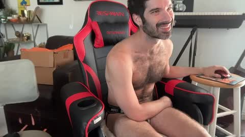 Pup Scritch online show from April 28, 4:11 pm