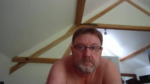 qwertyfish72 online show from May 18, 11:16 am