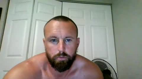 r_shackleford15 online show from July 9, 8:23 pm