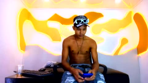 Rafael online show from July 18, 3:02 am