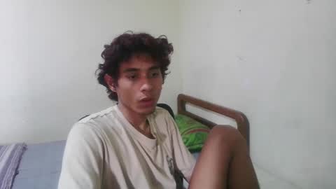 rami_hot0 online show from May 3, 7:27 pm