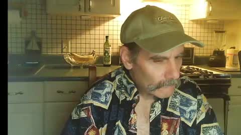 Ray online show from August 6, 9:26 am