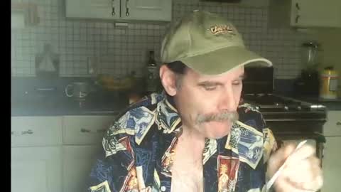 Ray online show from August 5, 9:25 am