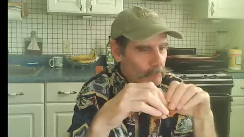Ray online show from August 9, 7:20 pm