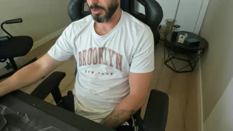 raysexparty online show from May 16, 7:38 am