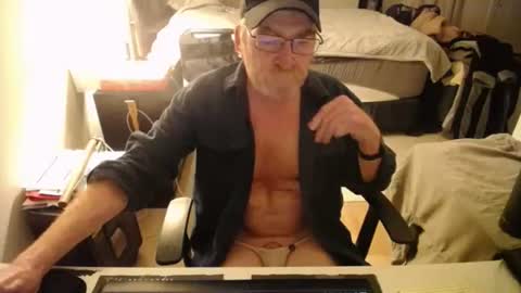 Red online show from May 3, 7:44 am