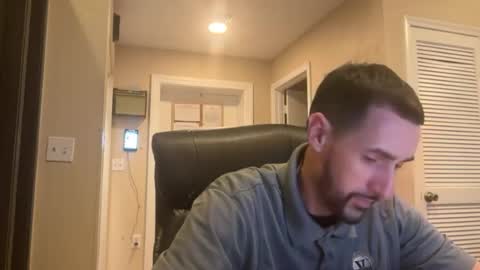 Anthony Starr online show from June 18, 2:46 am