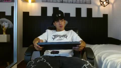 REN online show from July 29, 3:27 am