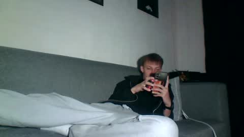 reynhardt online show from August 2, 7:34 pm