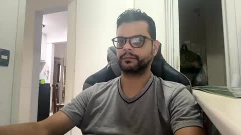 ricamenezes81823326 online show from June 15, 1:03 pm
