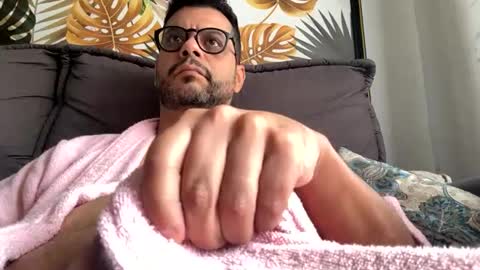 ricamenezes81823326 online show from June 11, 1:53 pm