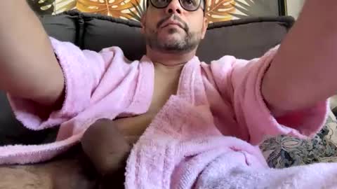 ricamenezes81823326 online show from June 7, 4:25 pm