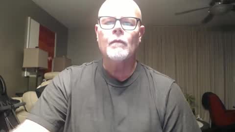 rich32937 online show from May 6, 8:59 am