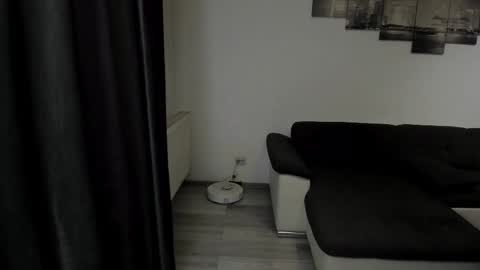 RichardDarell online show from May 6, 4:46 am