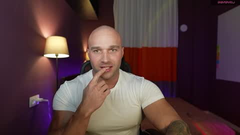 rikadler online show from May 21, 3:38 pm