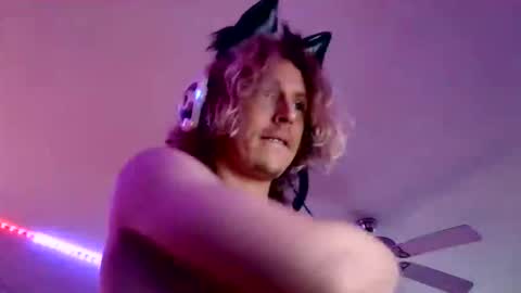 TheRealCatNoir online show from June 2, 6:36 am