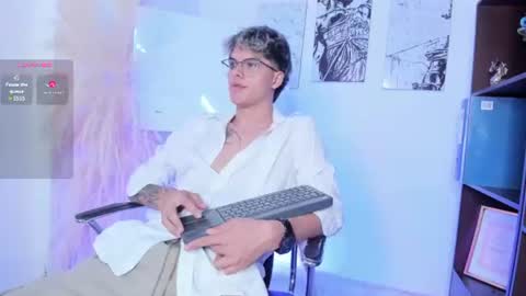 rio_miller online show from July 1, 7:25 pm