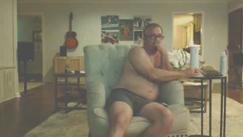 rjkelly6892 online show from May 31, 9:32 am